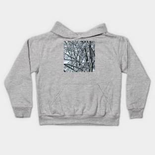 Snowstorm on tree branches in Chicago Kids Hoodie